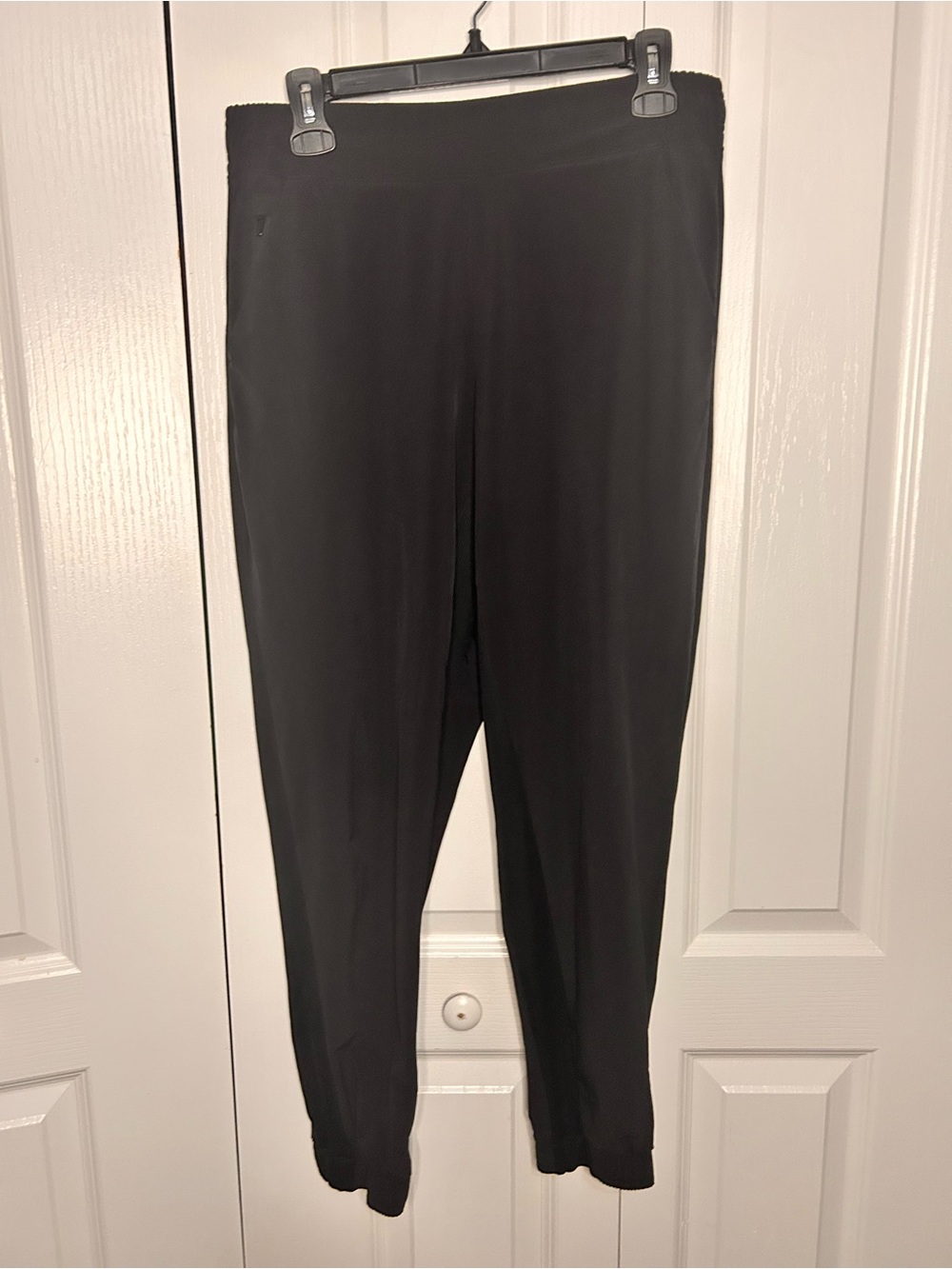 Athleta Women’s Size 10 Black Pull-On Stretch‎ Jogger Leggings Pockets